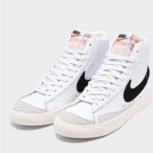 Women Nike blazer mid ‘77 casual EUC sz 8.5